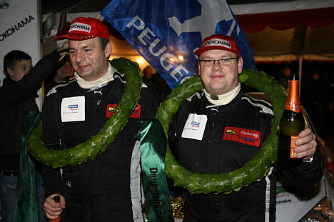 For første gang i karrieren kunne Søren Tøndborg (t.v.) og Christian Jensen hædres som Danmarksmestre i rally.
